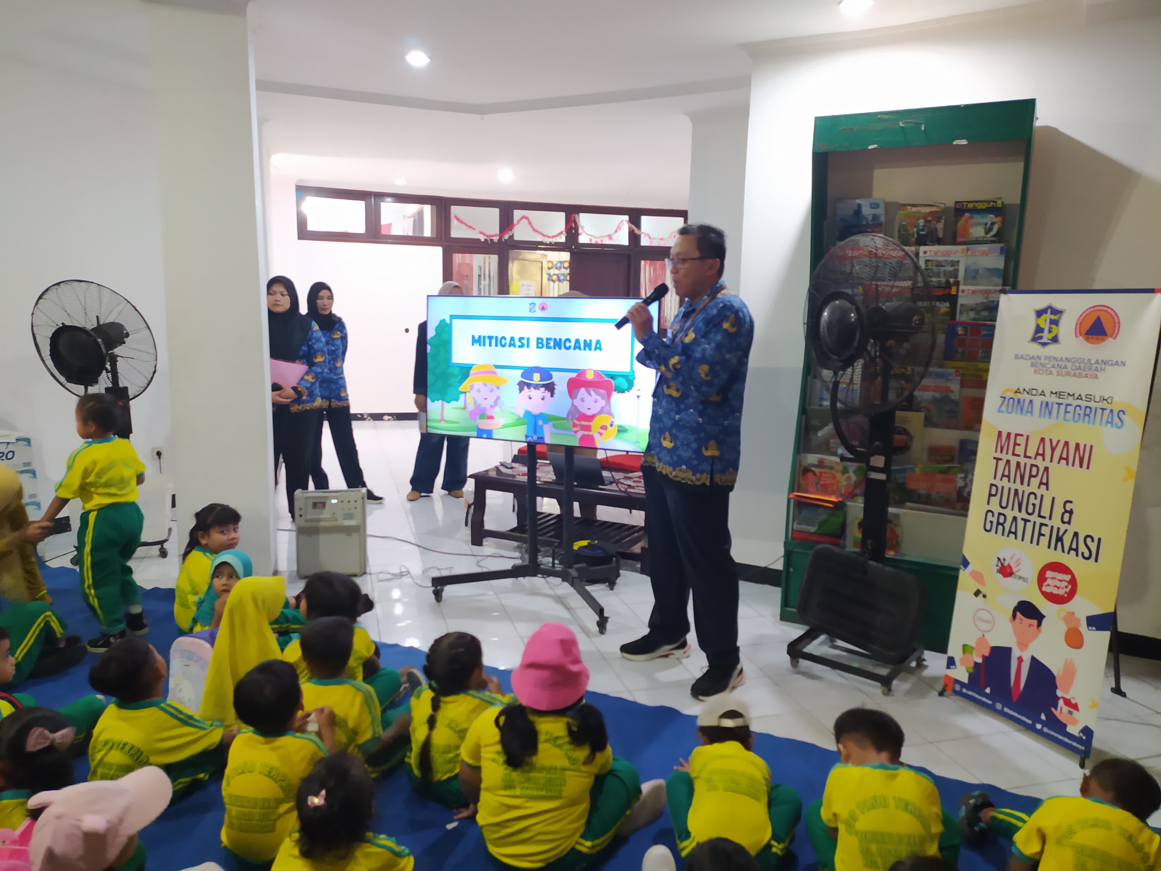 Sosialisasi dan Simulasi Mitigasi Bencana